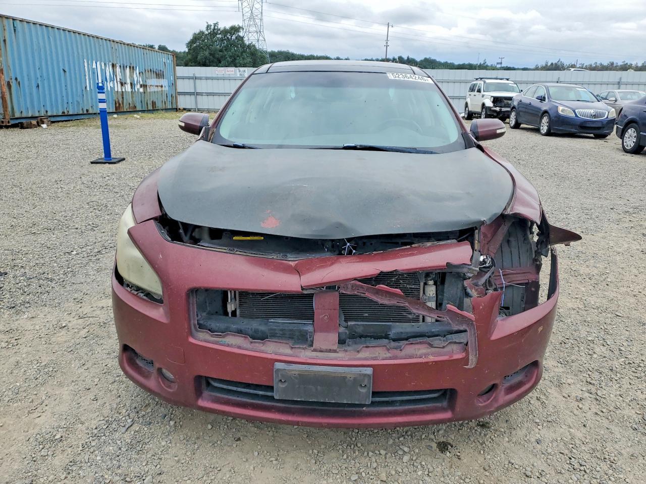 2011 NISSAN Maxima