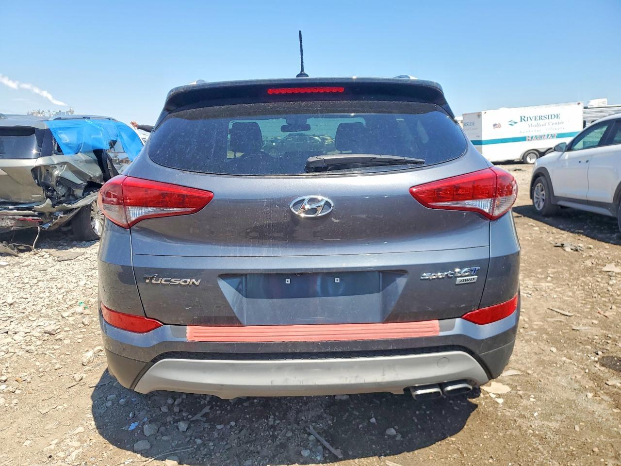 2017 HYUNDAI TUCSON