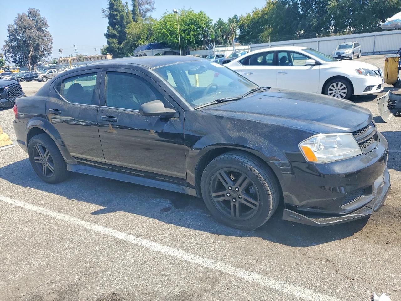 2012 DODGE Avenger