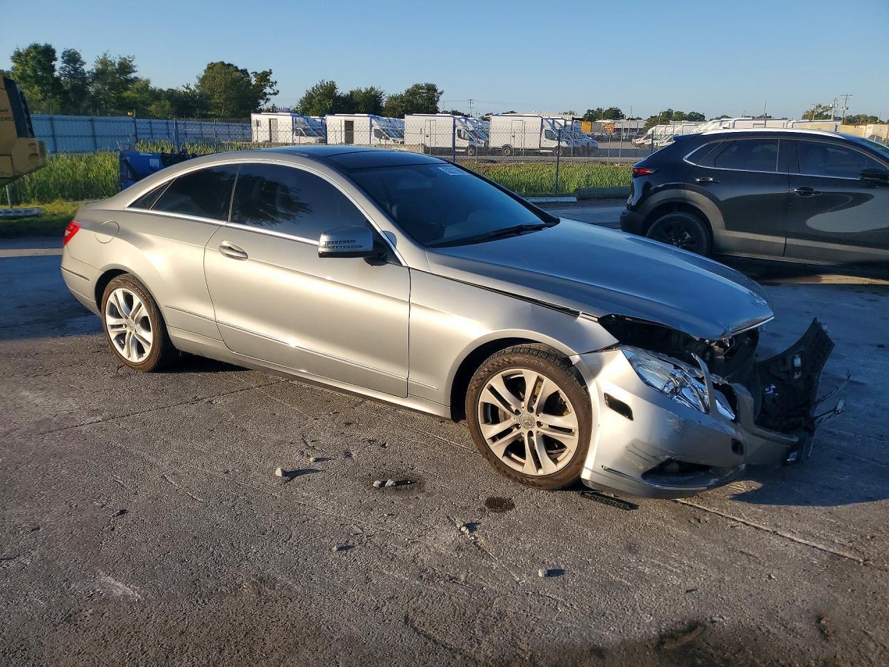 2010 MERCEDES-BENZ E-Class