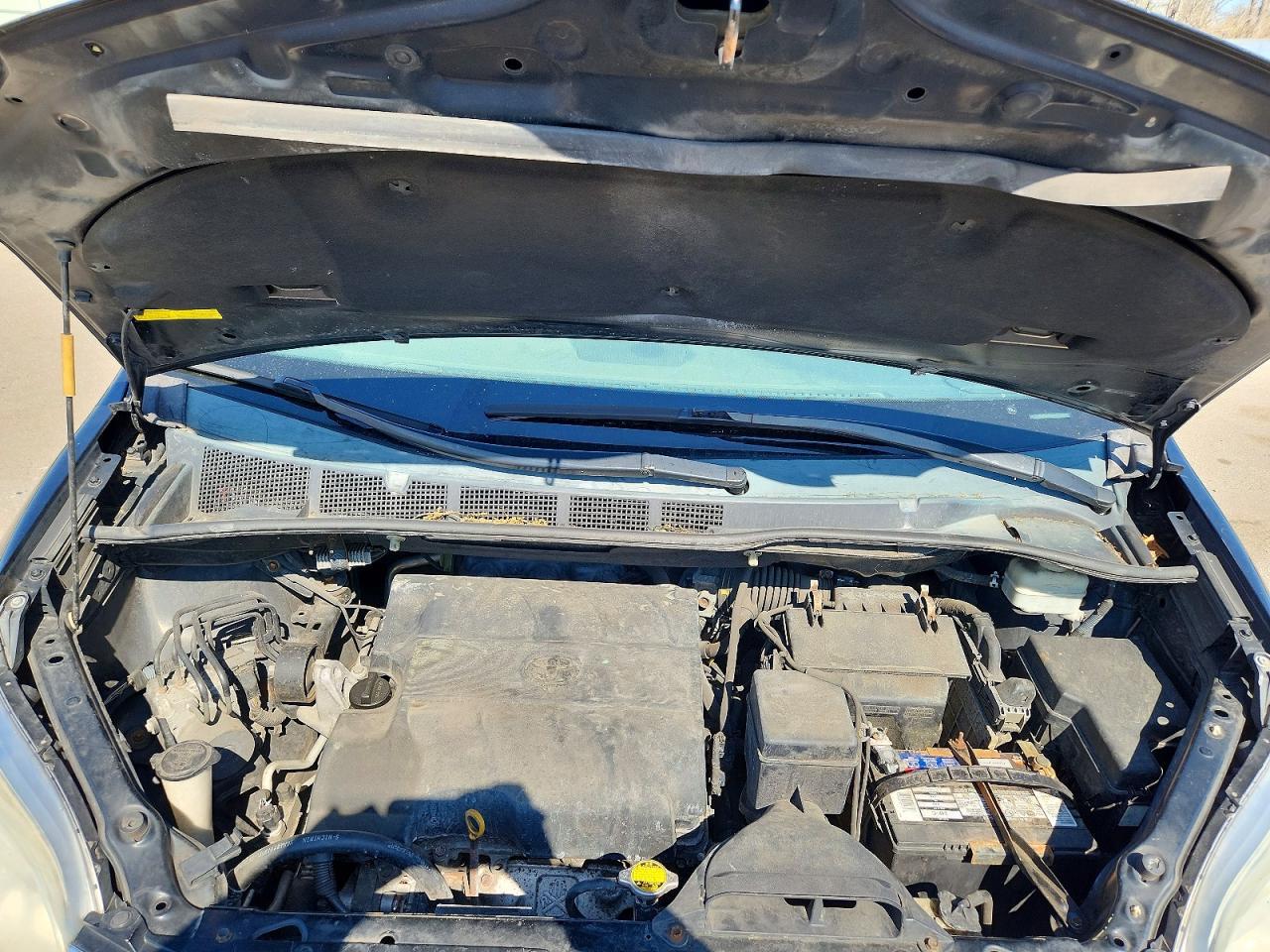2012 TOYOTA SIENNA