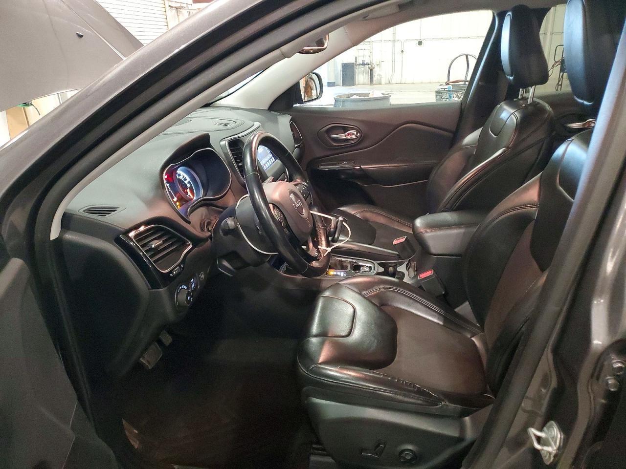2019 JEEP CHEROKEE