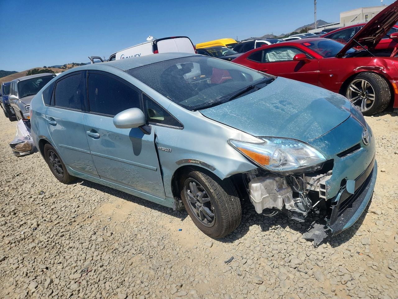 2013 TOYOTA PRIUS