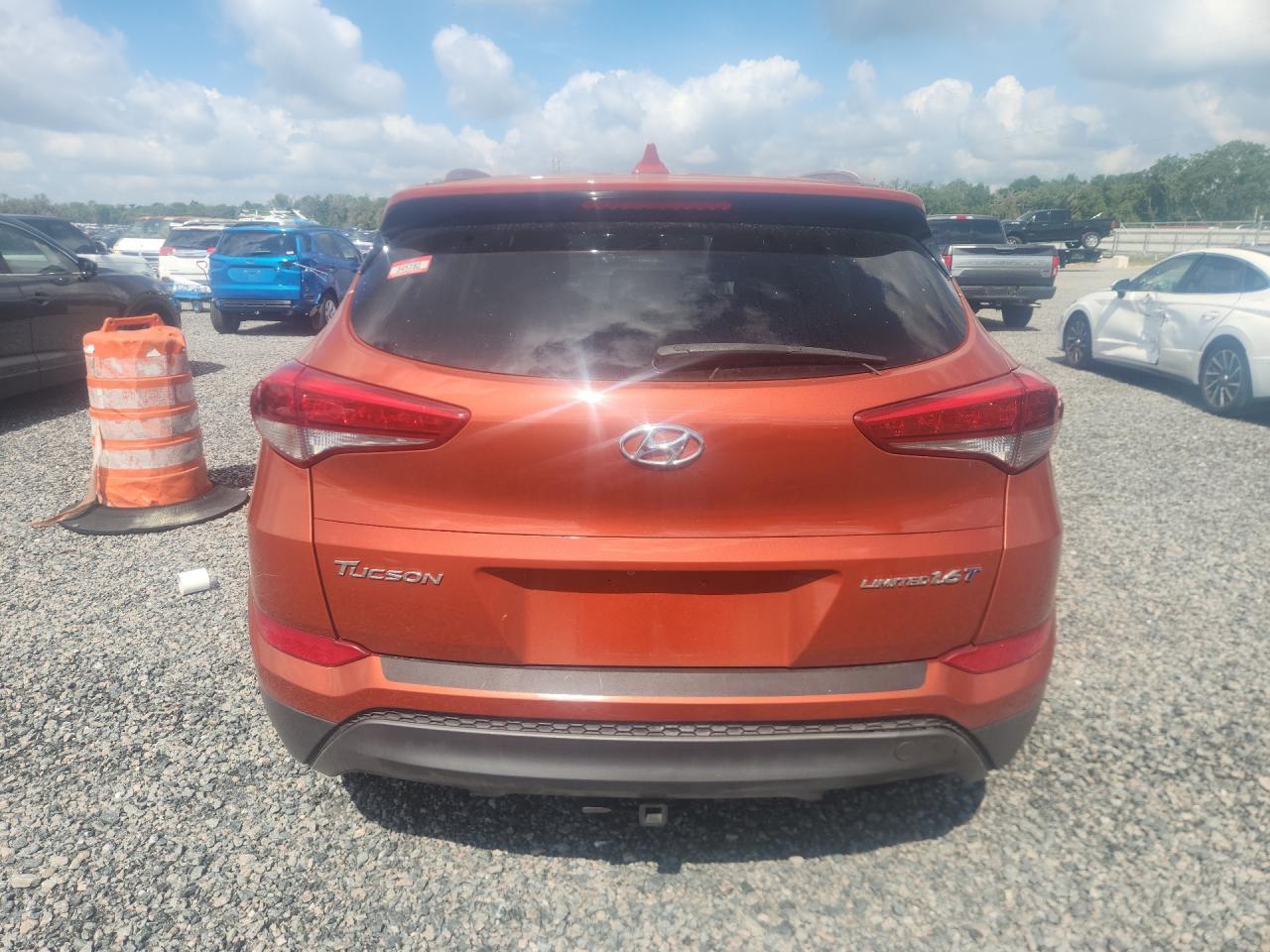 2016 HYUNDAI TUCSON