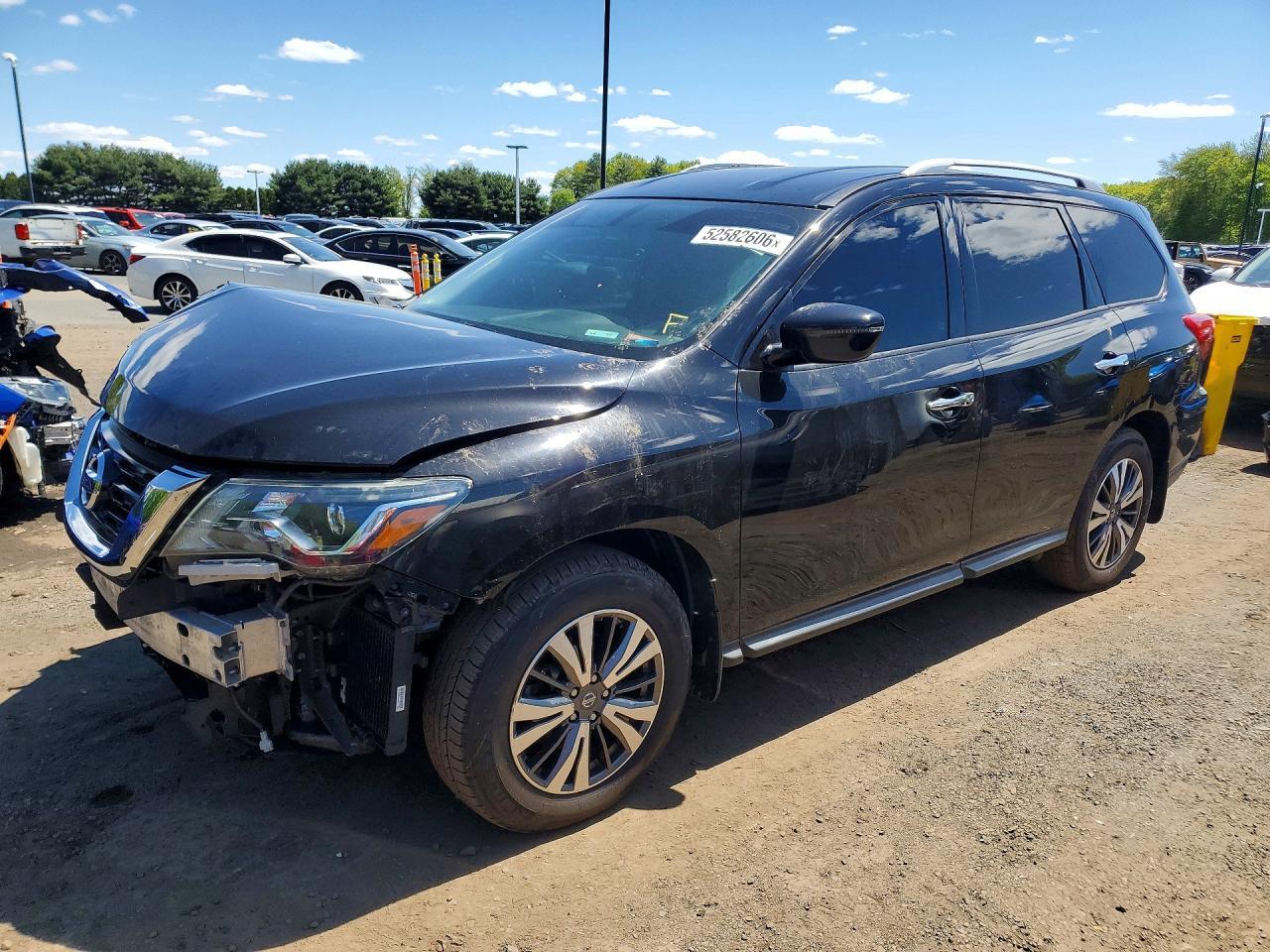2017 NISSAN PATHFINDER