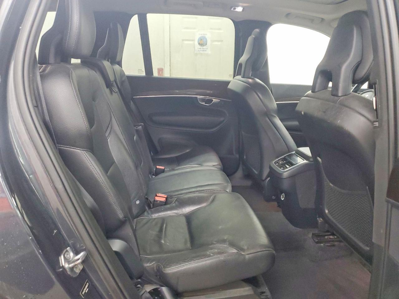 2016 VOLVO XC90