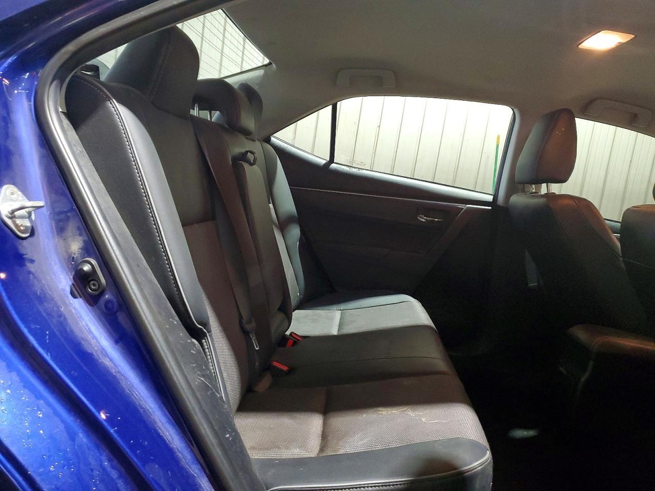 2015 TOYOTA COROLLA