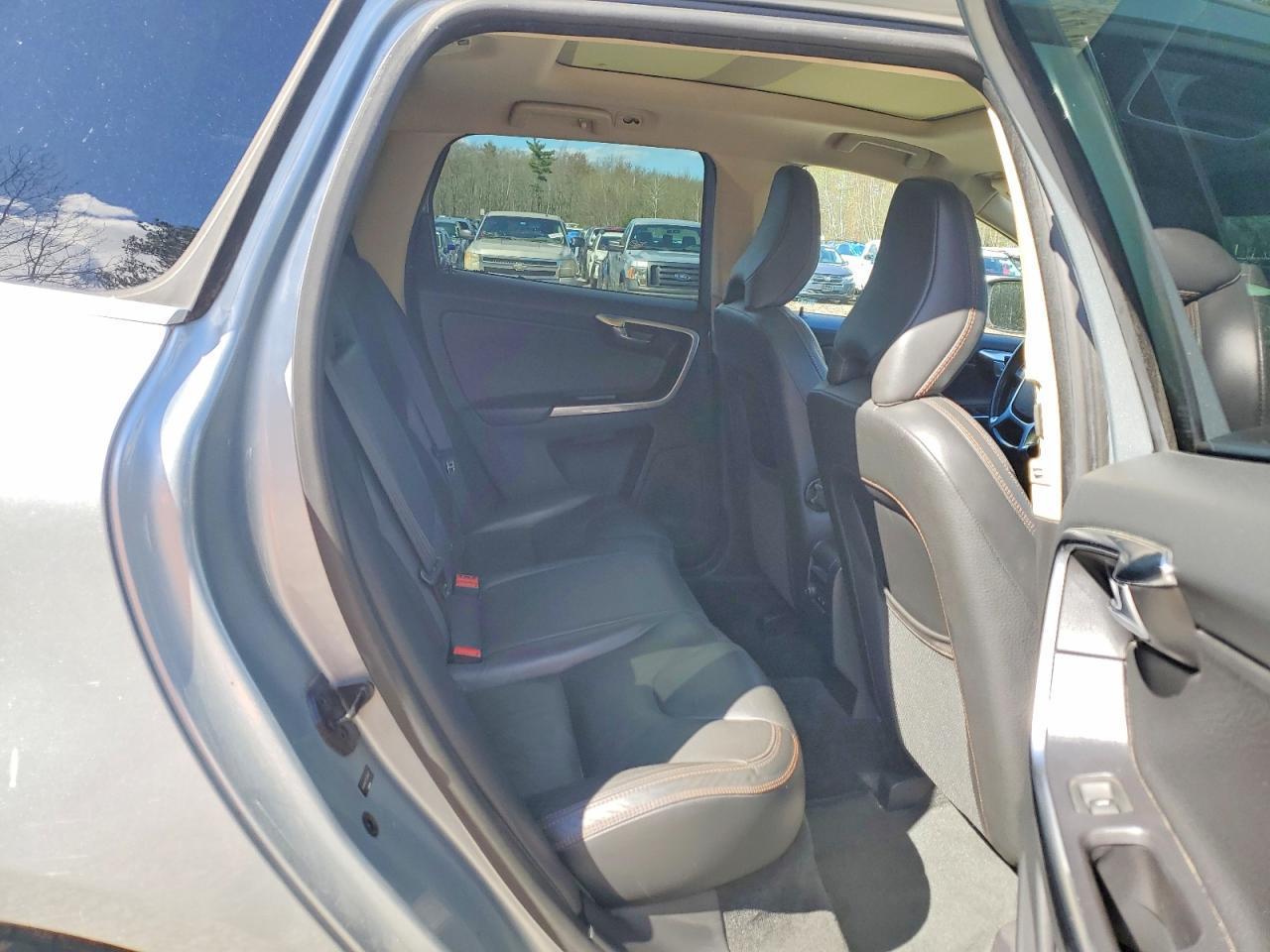 2012 VOLVO XC60