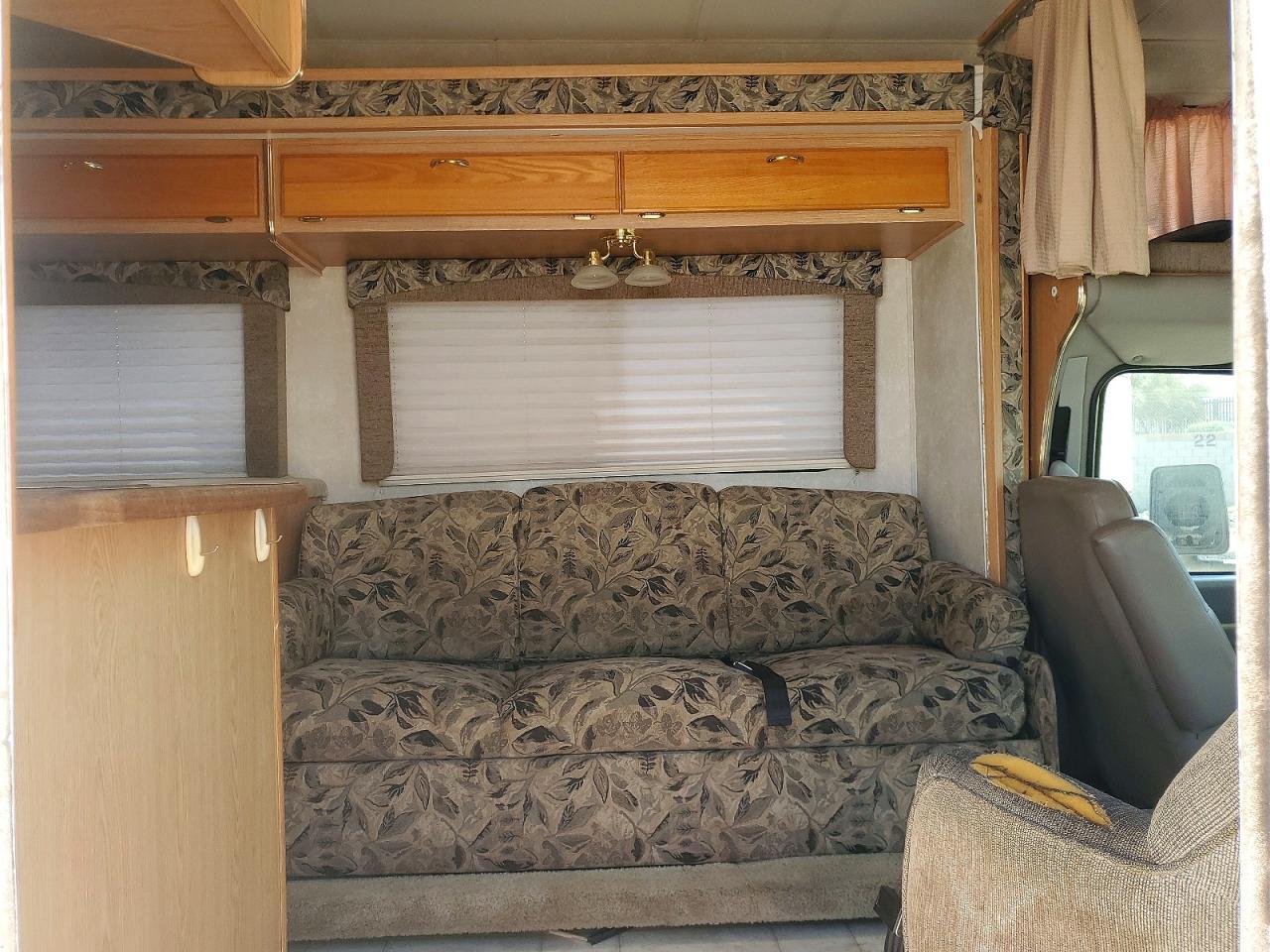 2004 FORD ECONOLINE