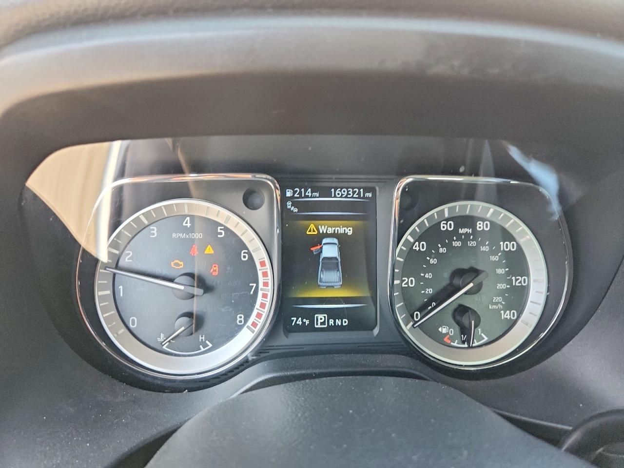 2017 NISSAN Titan