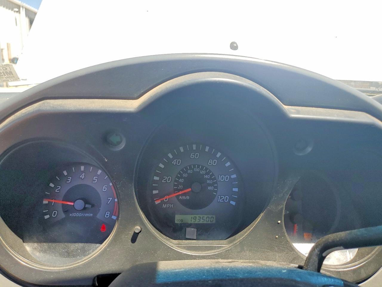 2002 NISSAN Frontier