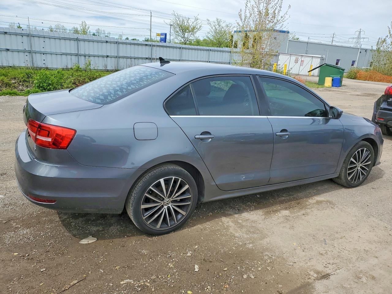 2015 VOLKSWAGEN JETTA