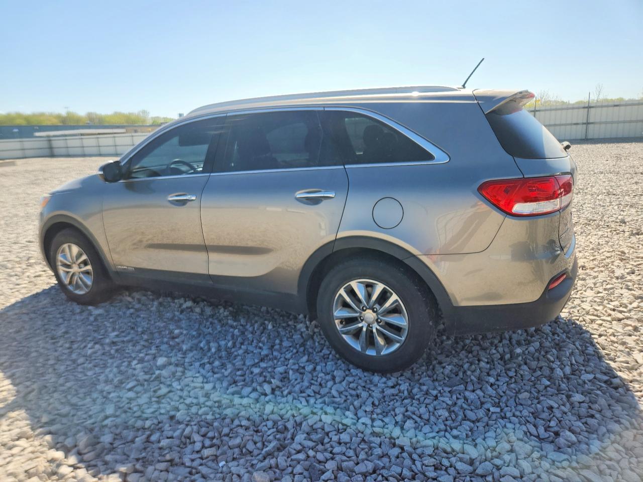 2016 KIA SORENTO