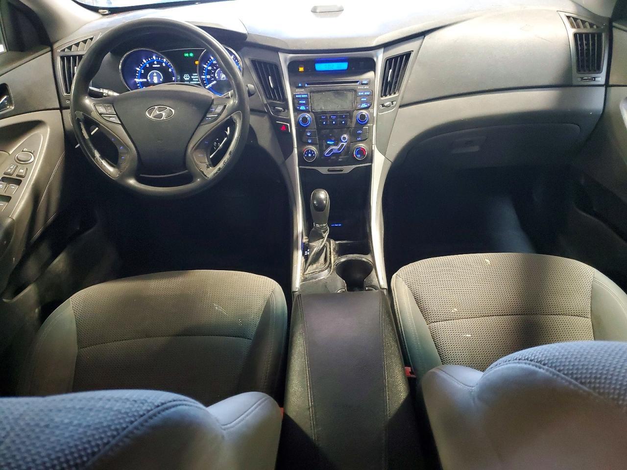 2013 HYUNDAI SONATA
