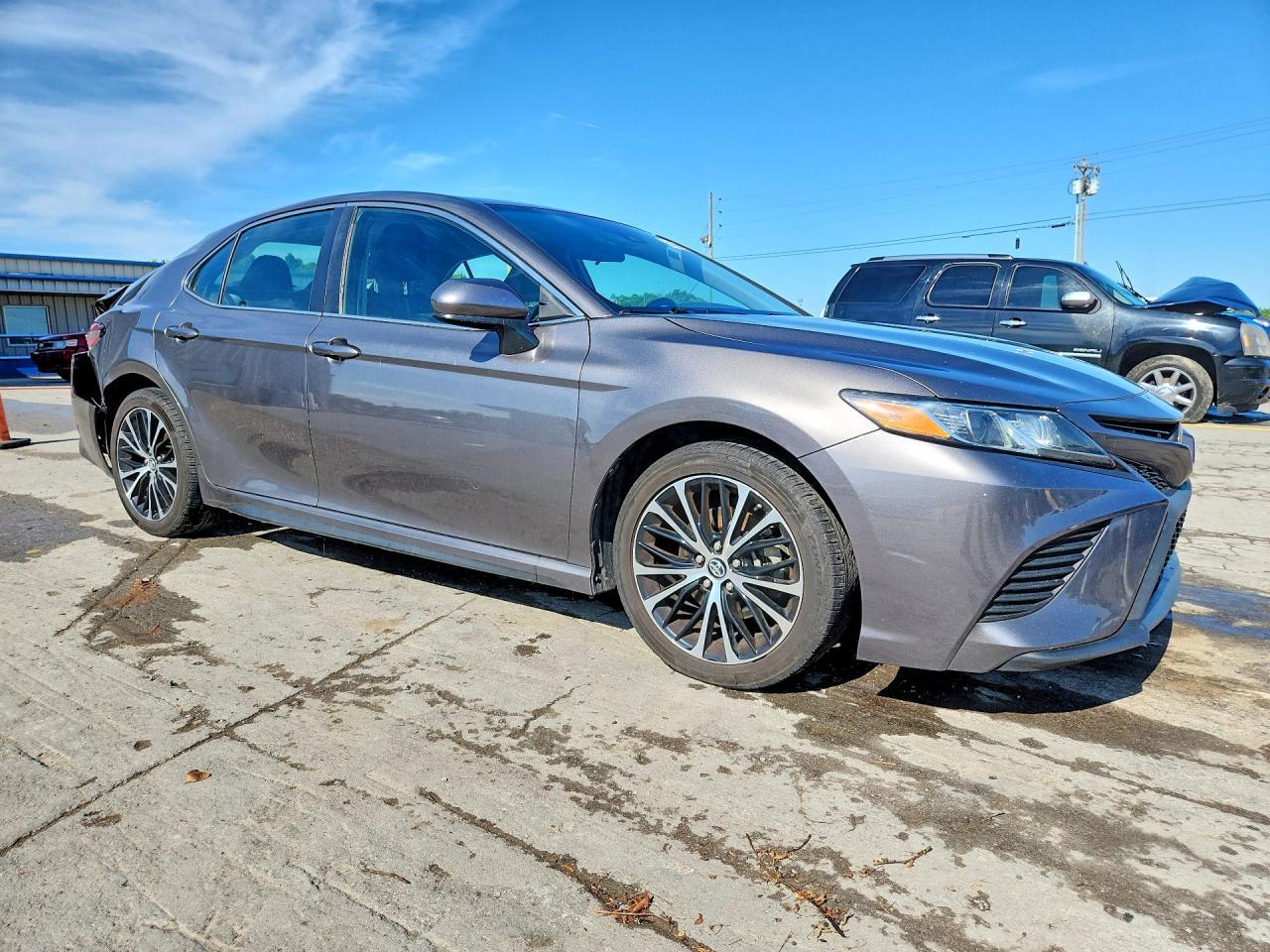 2019 TOYOTA CAMRY