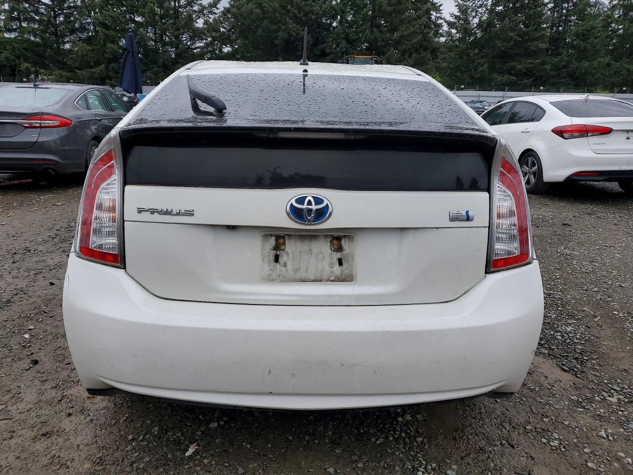 2015 TOYOTA PRIUS
