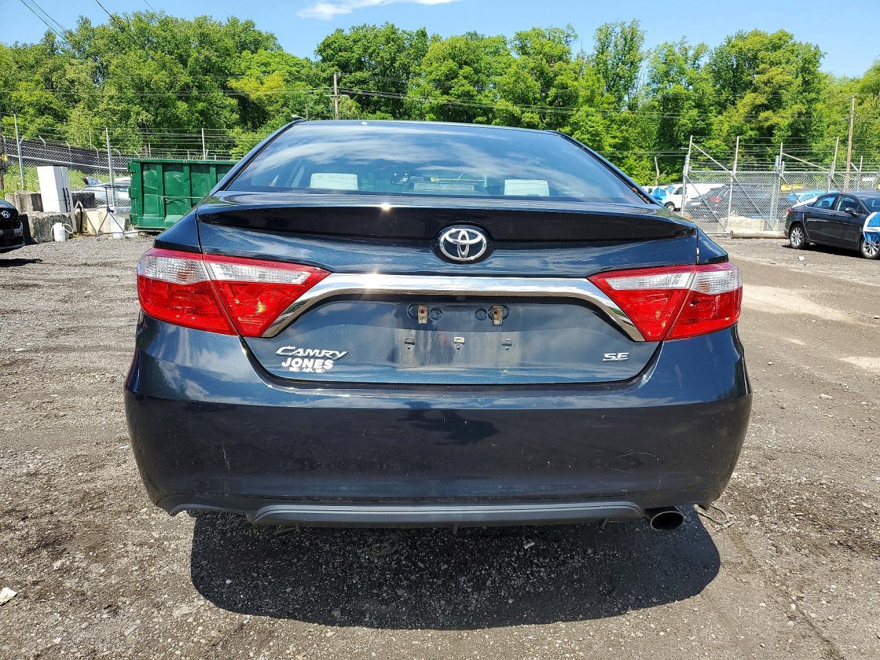 2017 TOYOTA CAMRY
