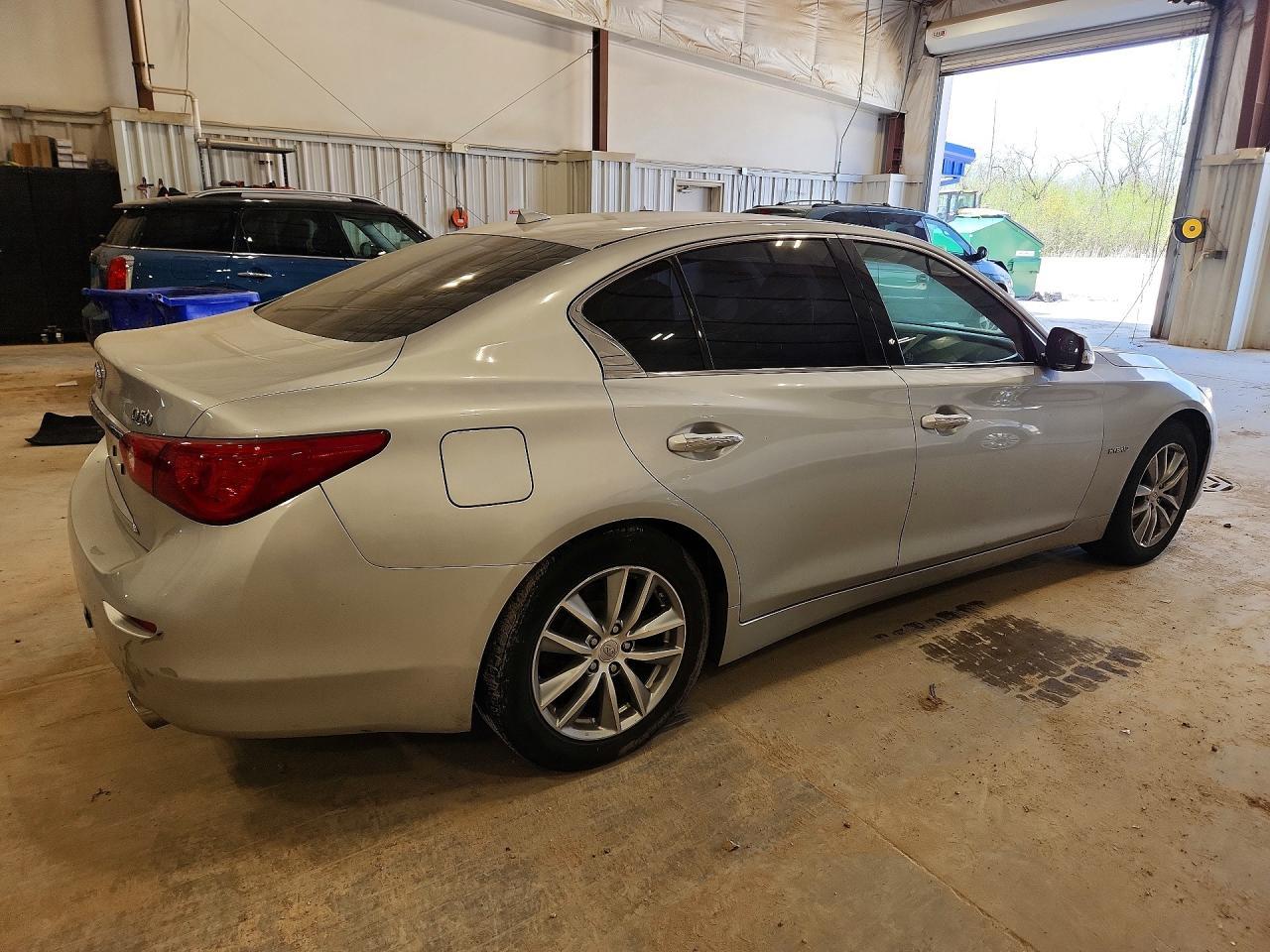 2014 INFINITI Q50