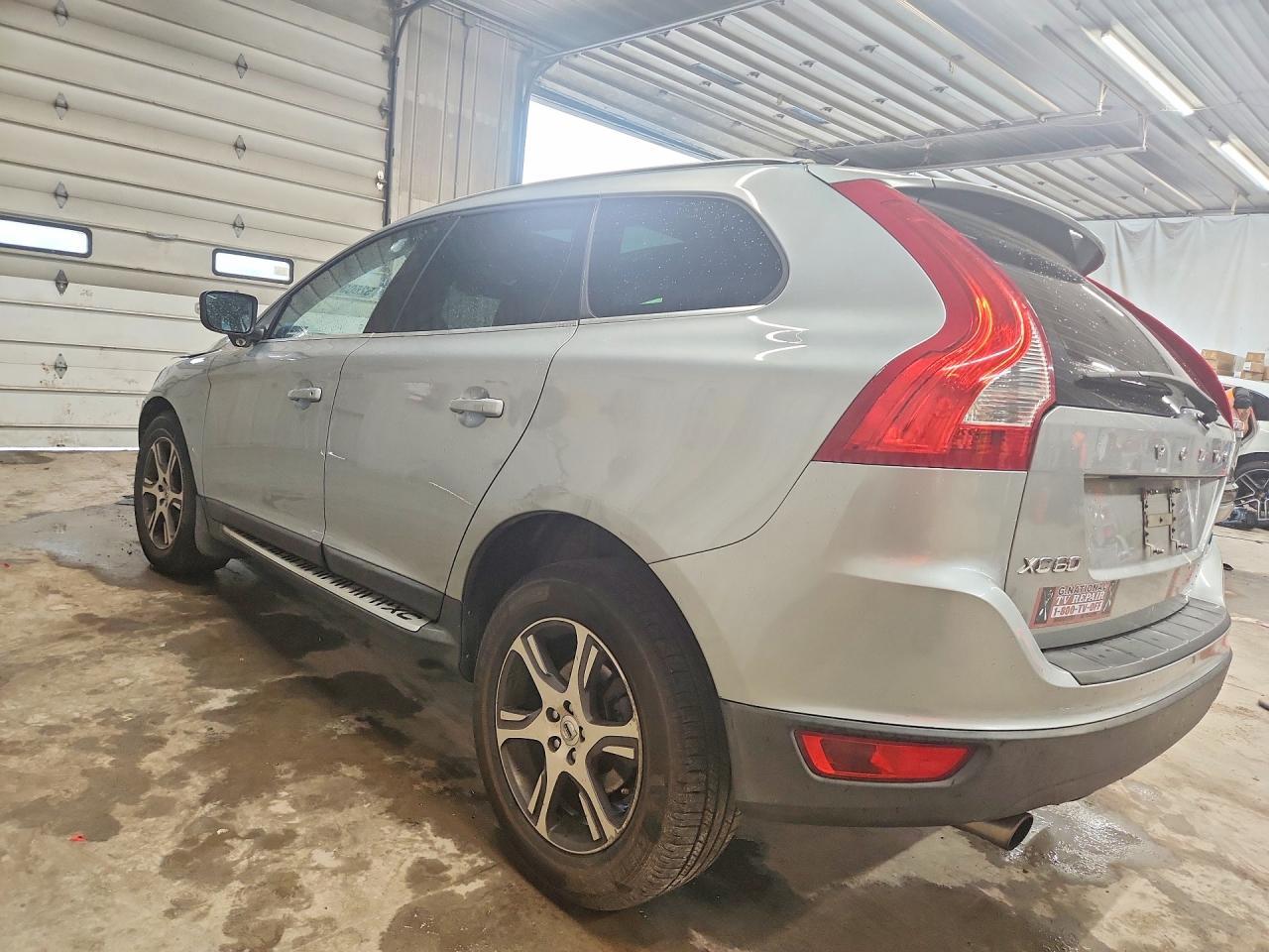 2011 VOLVO XC60
