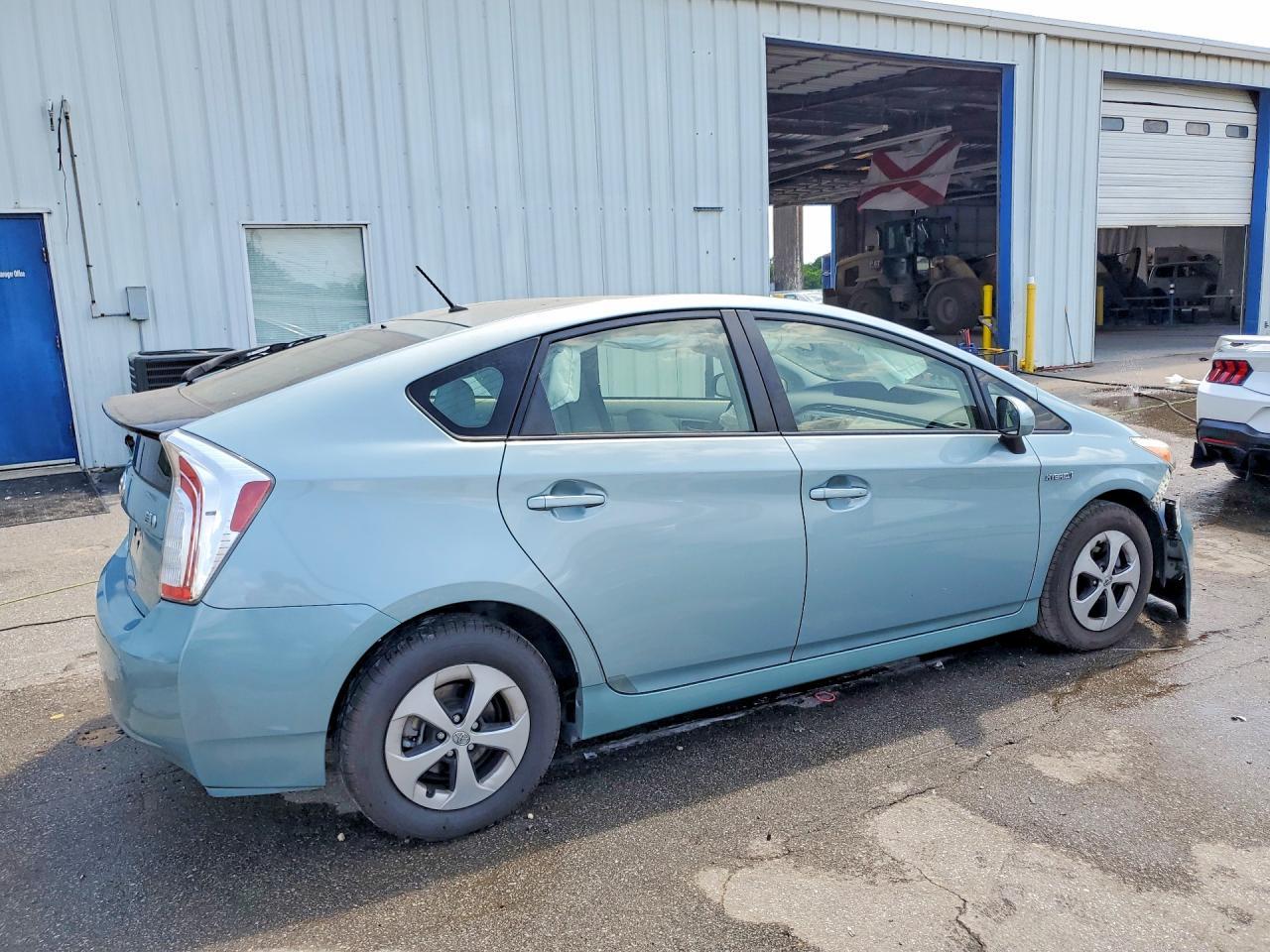 2015 TOYOTA PRIUS