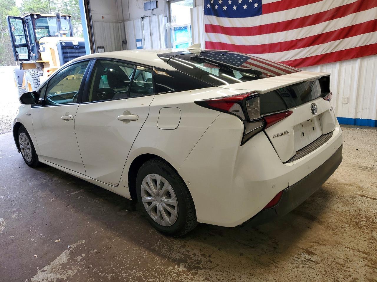 2019 TOYOTA PRIUS
