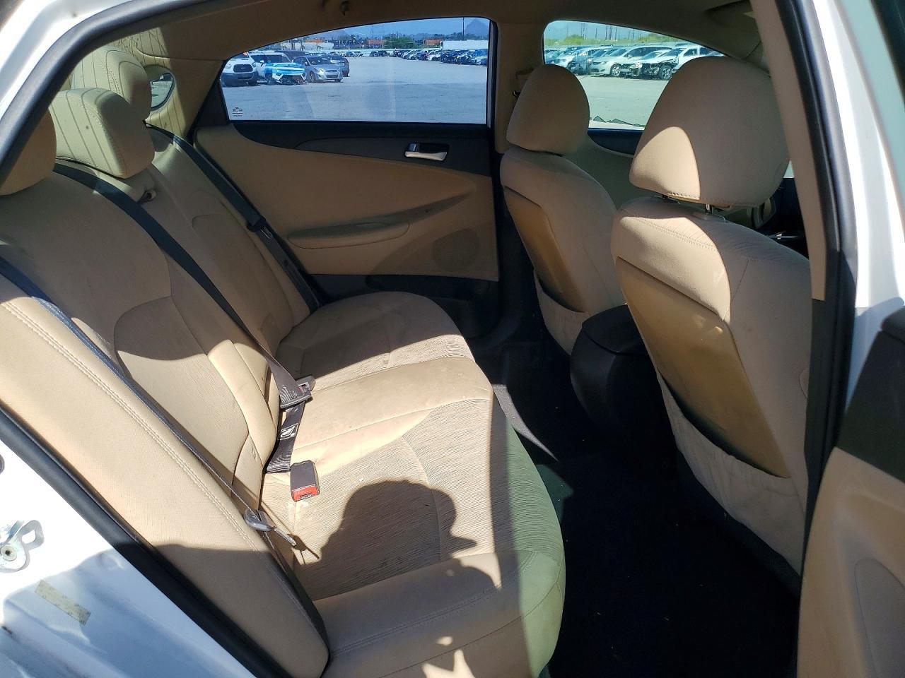 2011 HYUNDAI SONATA