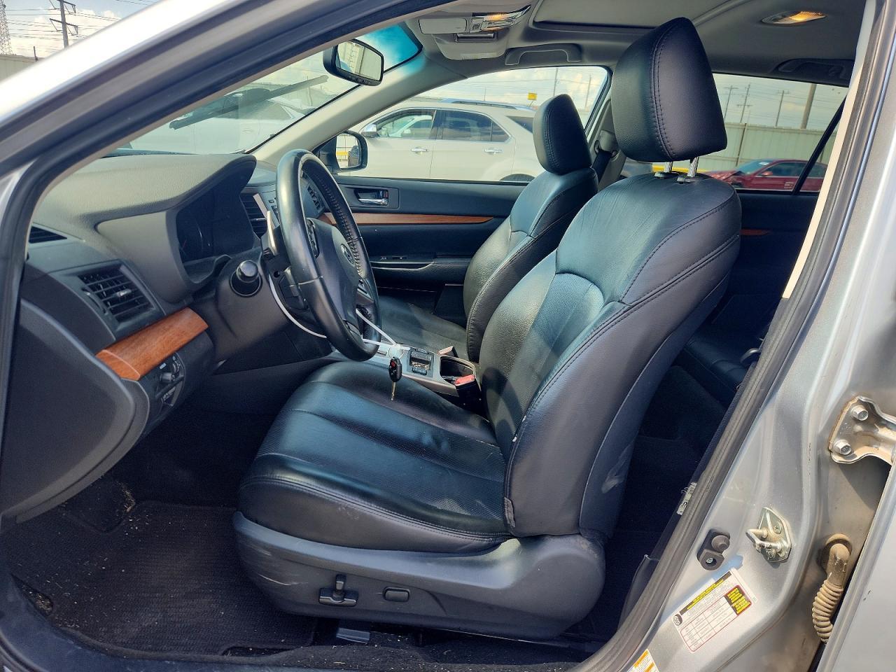 2013 SUBARU Outback