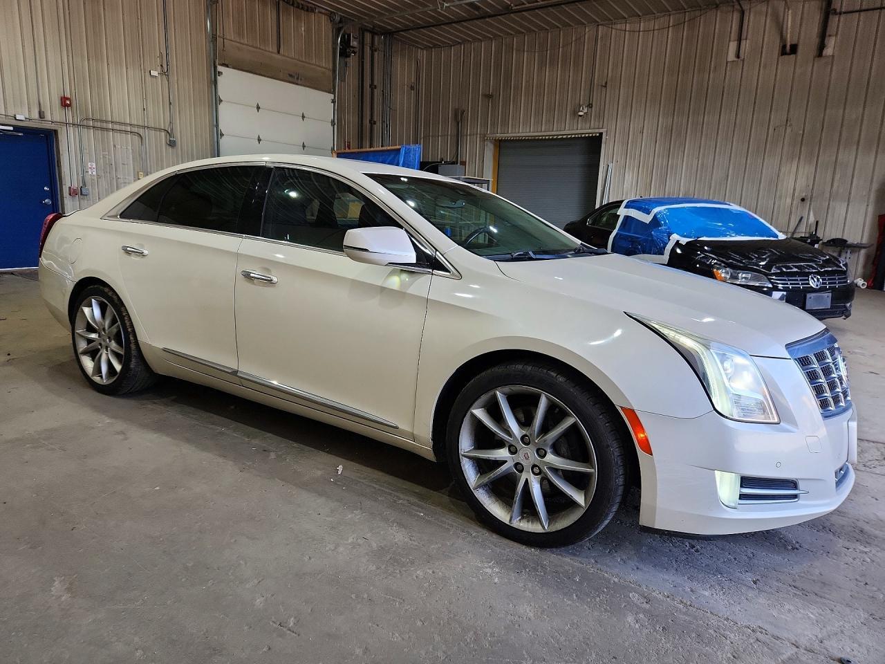 2013 CADILLAC XTS