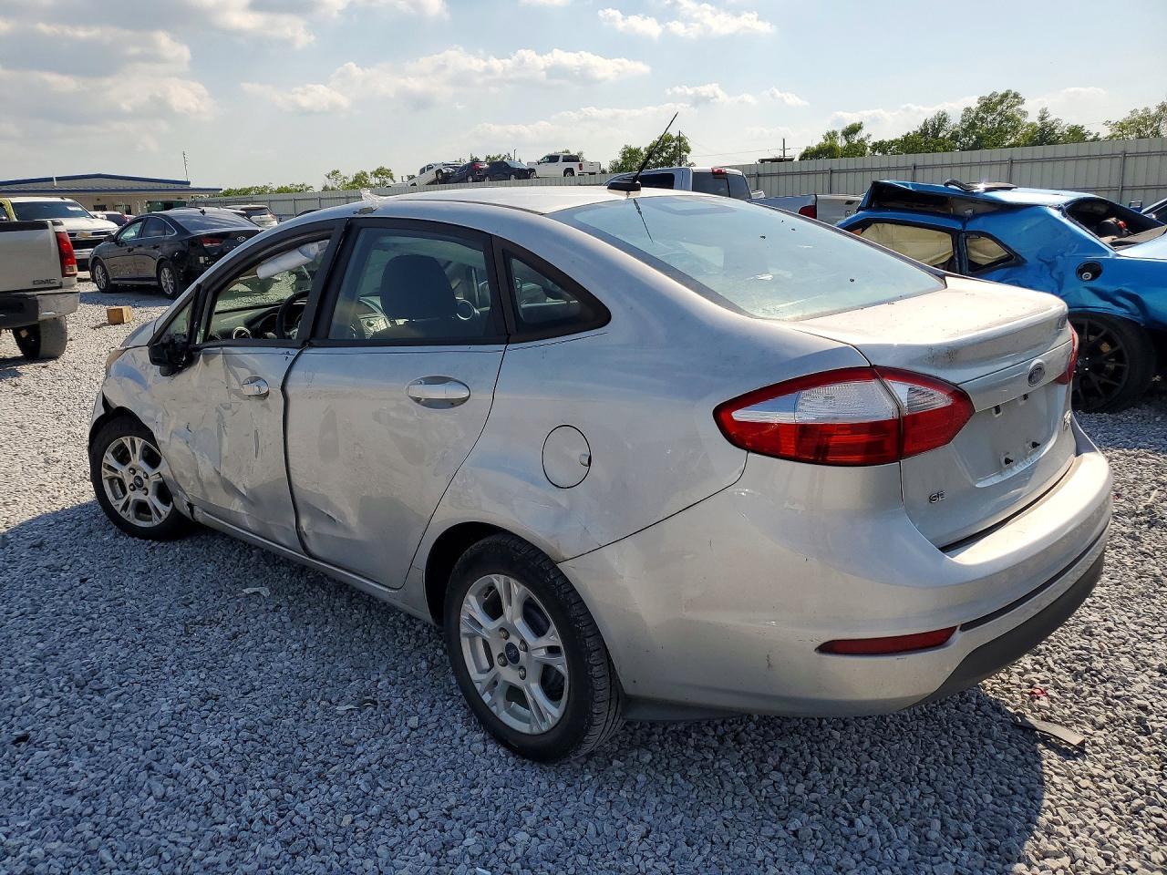2015 FORD Fiesta