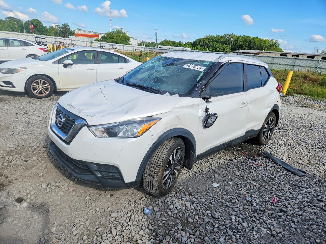 2020 NISSAN KICKS