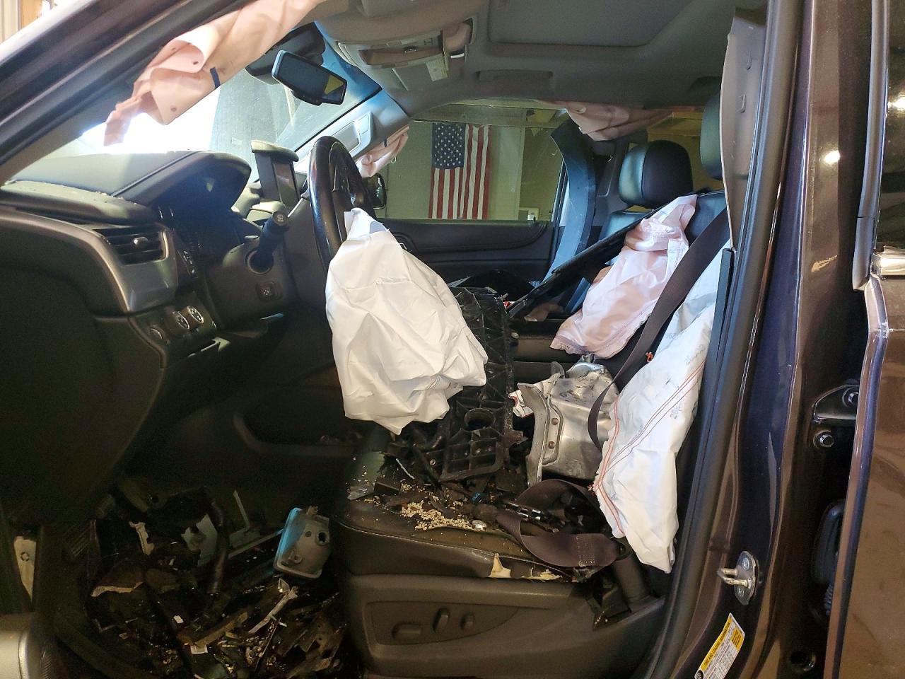 2015 CHEVROLET Suburban