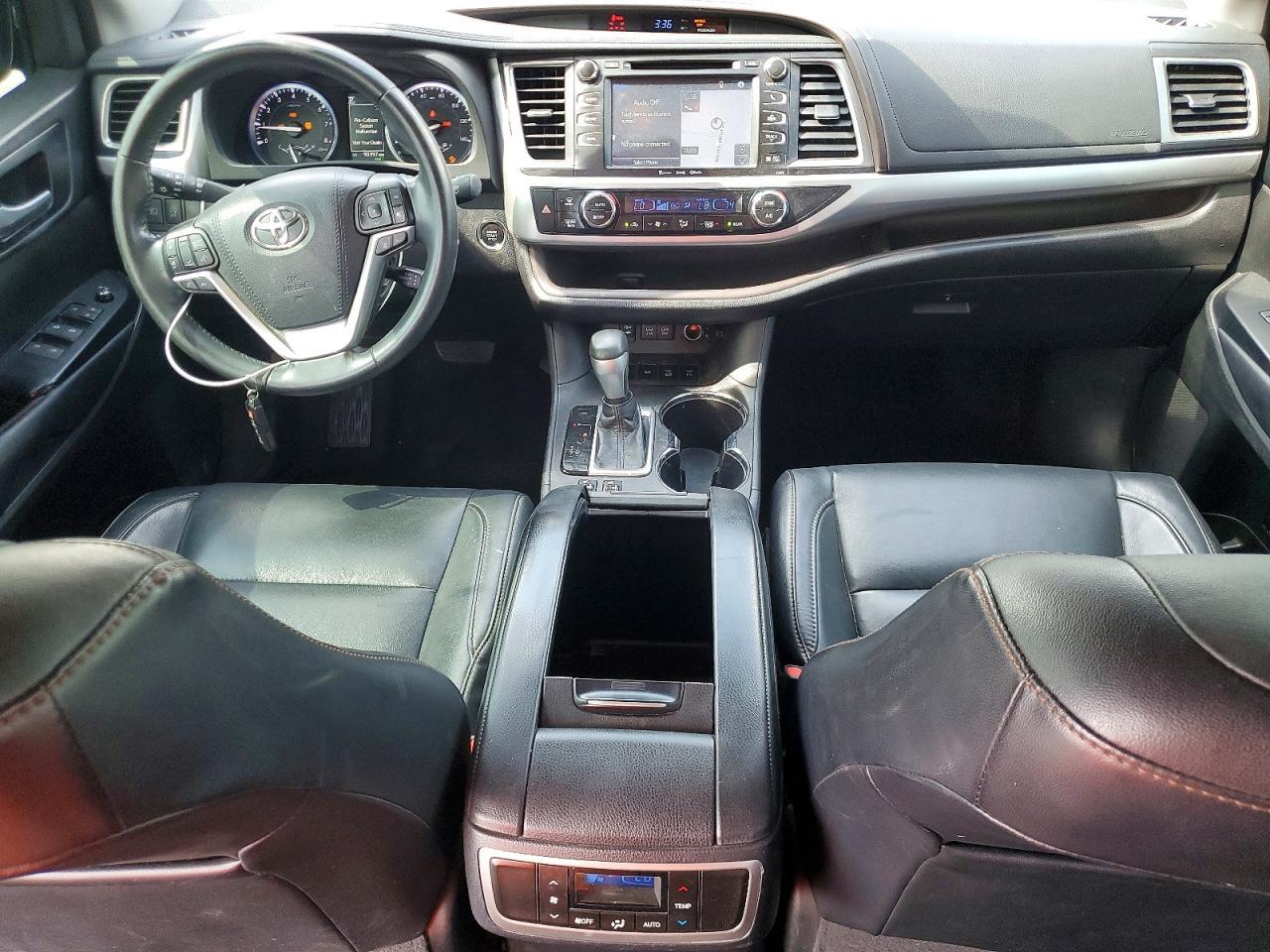 2017 TOYOTA HIGHLANDER