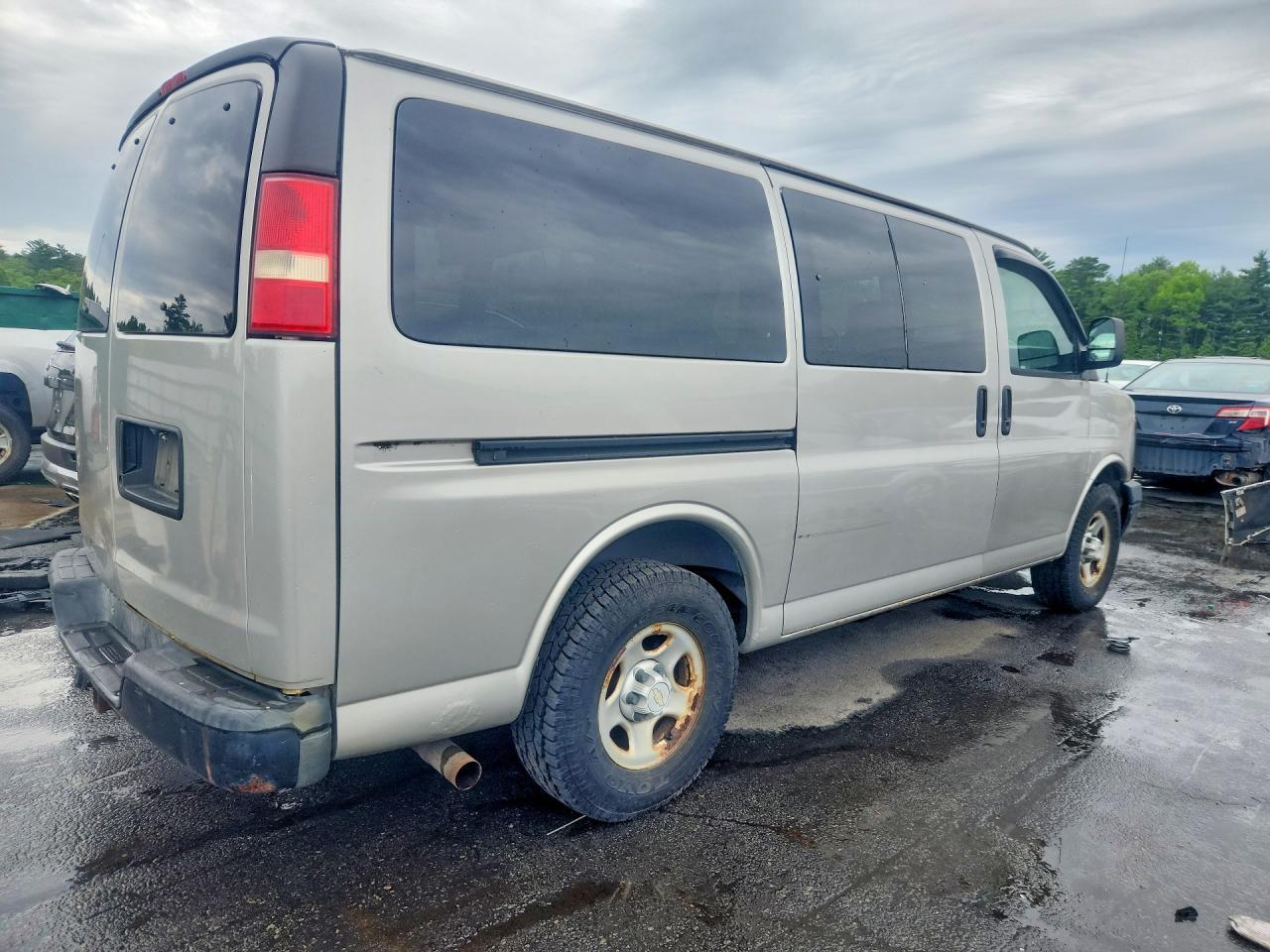 2008 CHEVROLET Express 1500