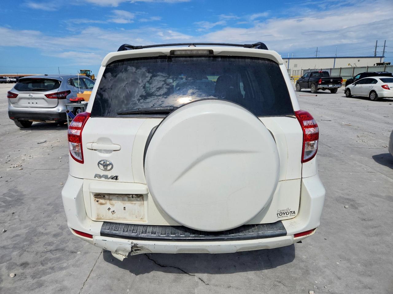 2011 TOYOTA RAV4