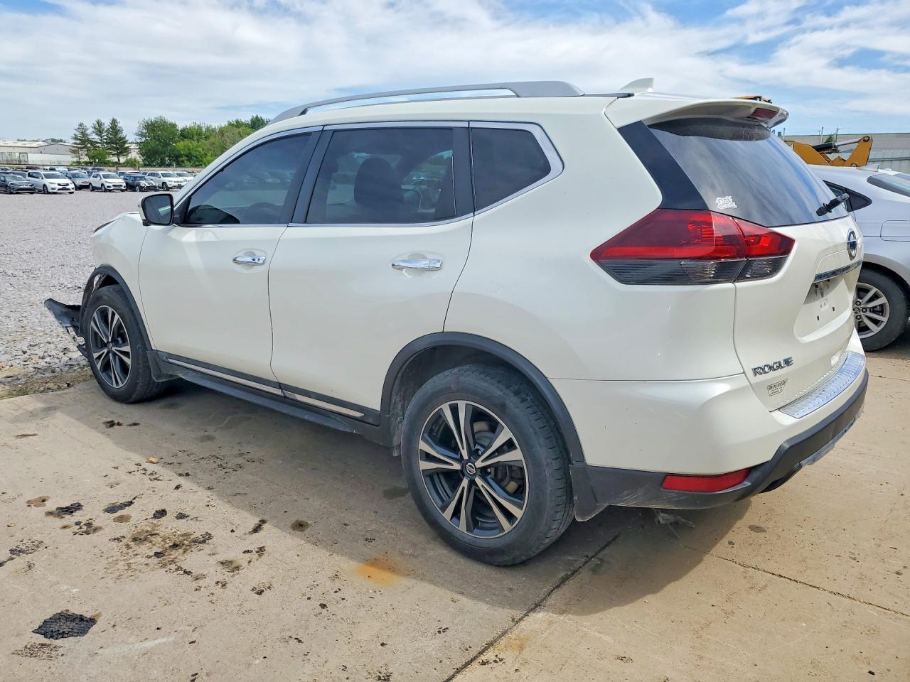 2018 NISSAN ROGUE