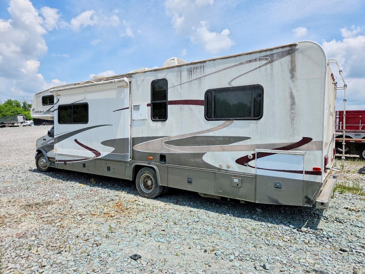 2004 FORD Coachmen