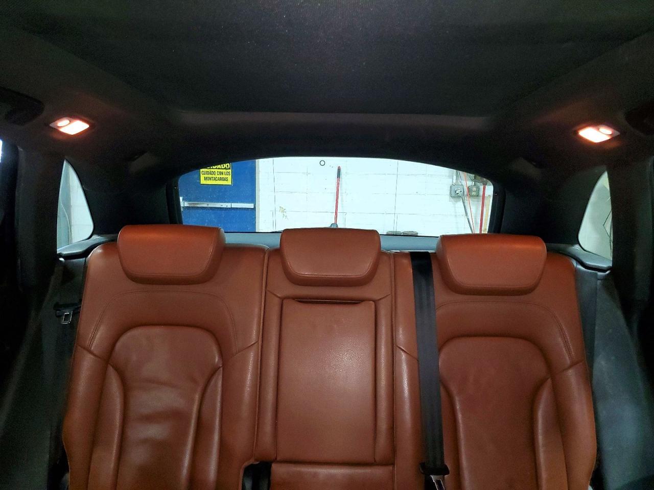 2010 AUDI Q5