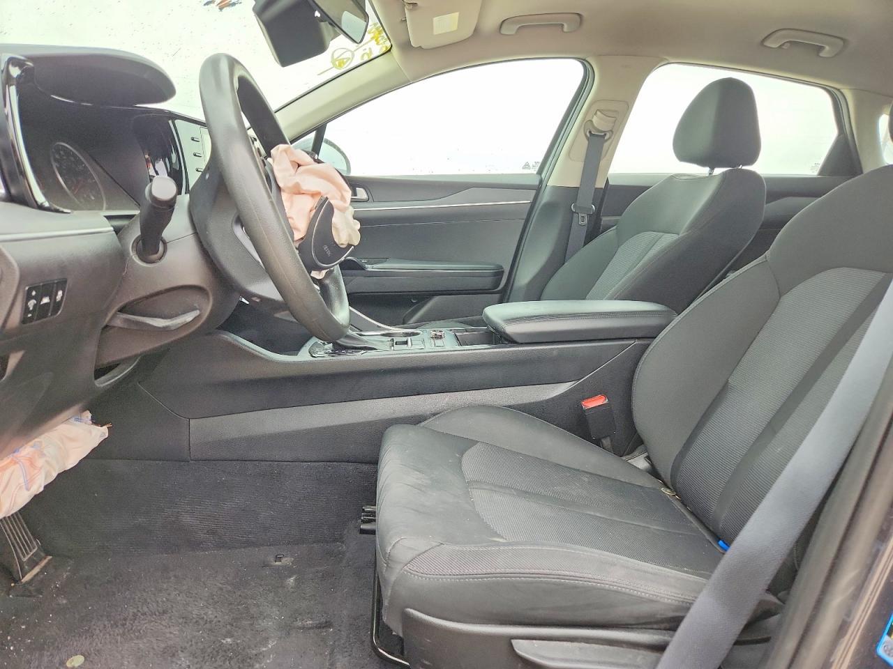 2022 KIA K5