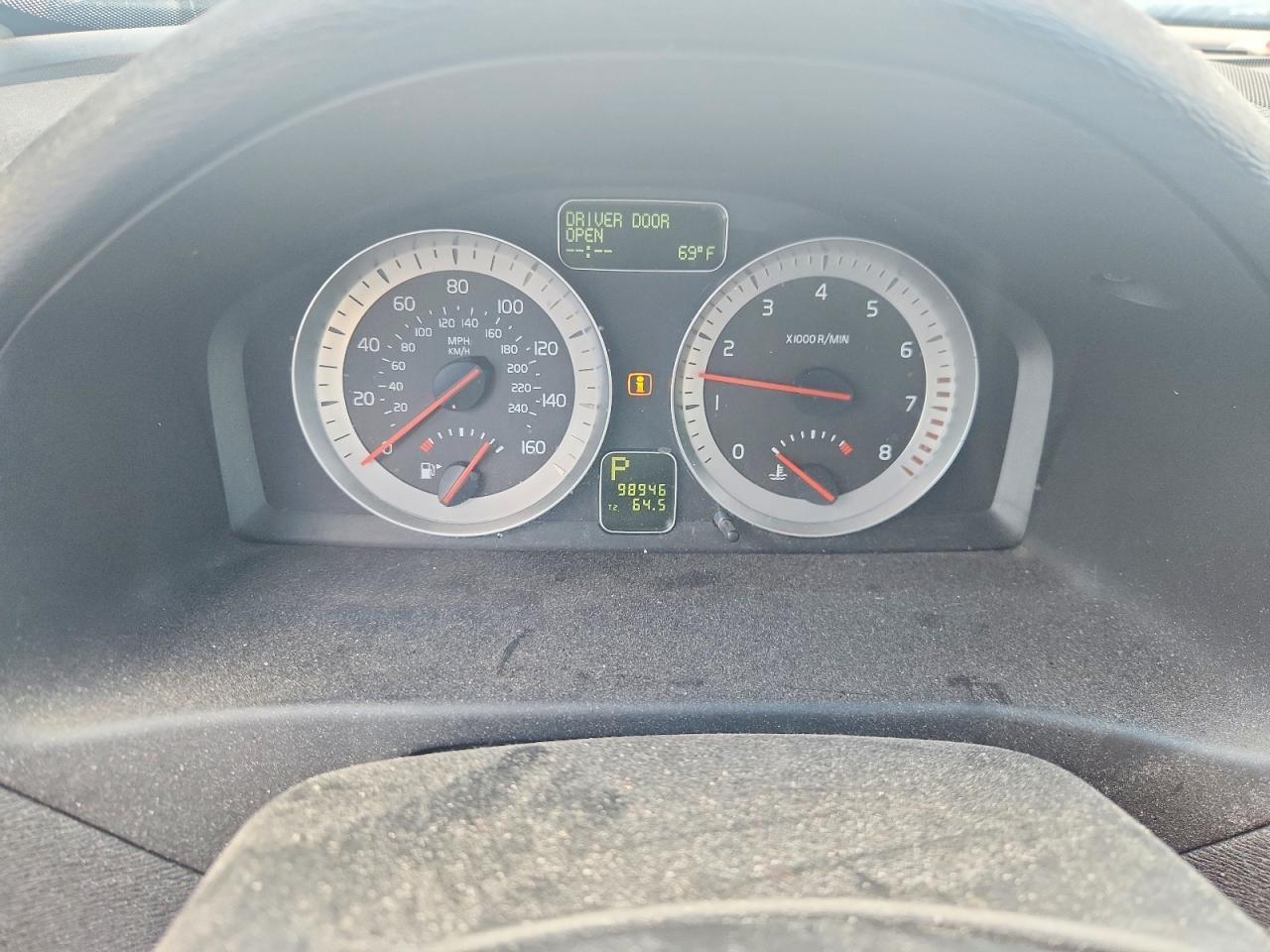 2013 VOLVO C70