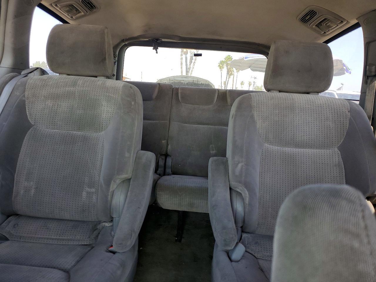 2006 TOYOTA SIENNA