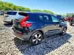 2019 VOLVO XC40