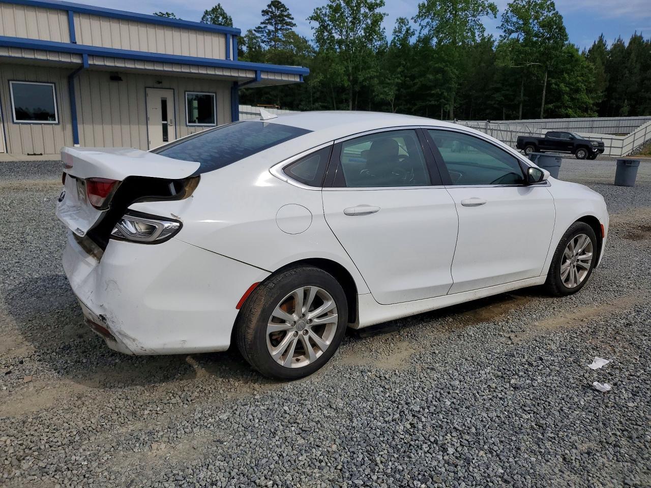2015 CHRYSLER 200