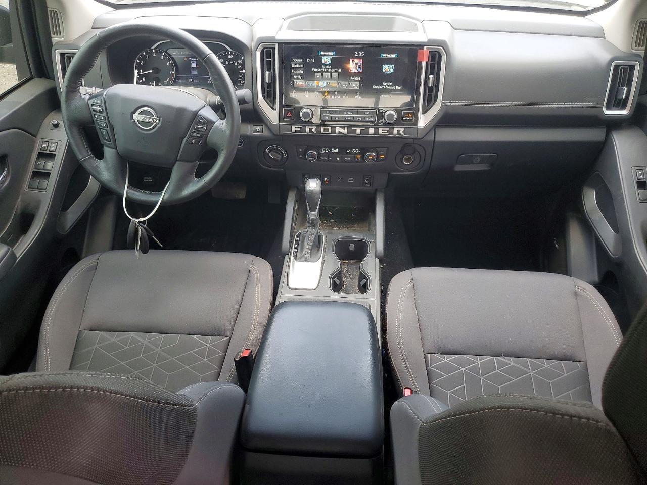 2025 NISSAN Frontier