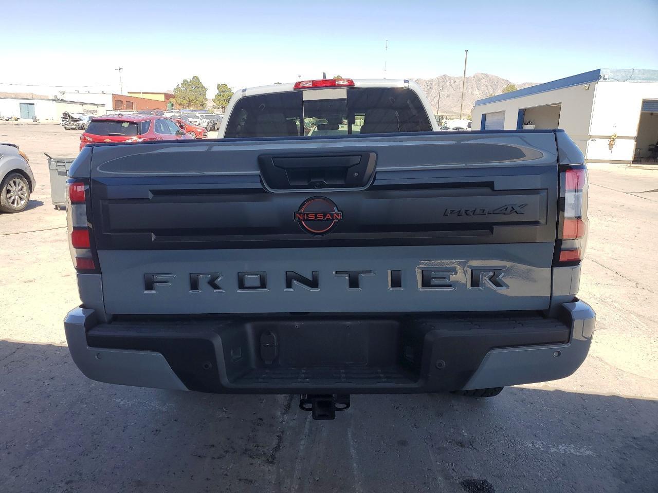 2025 NISSAN Frontier
