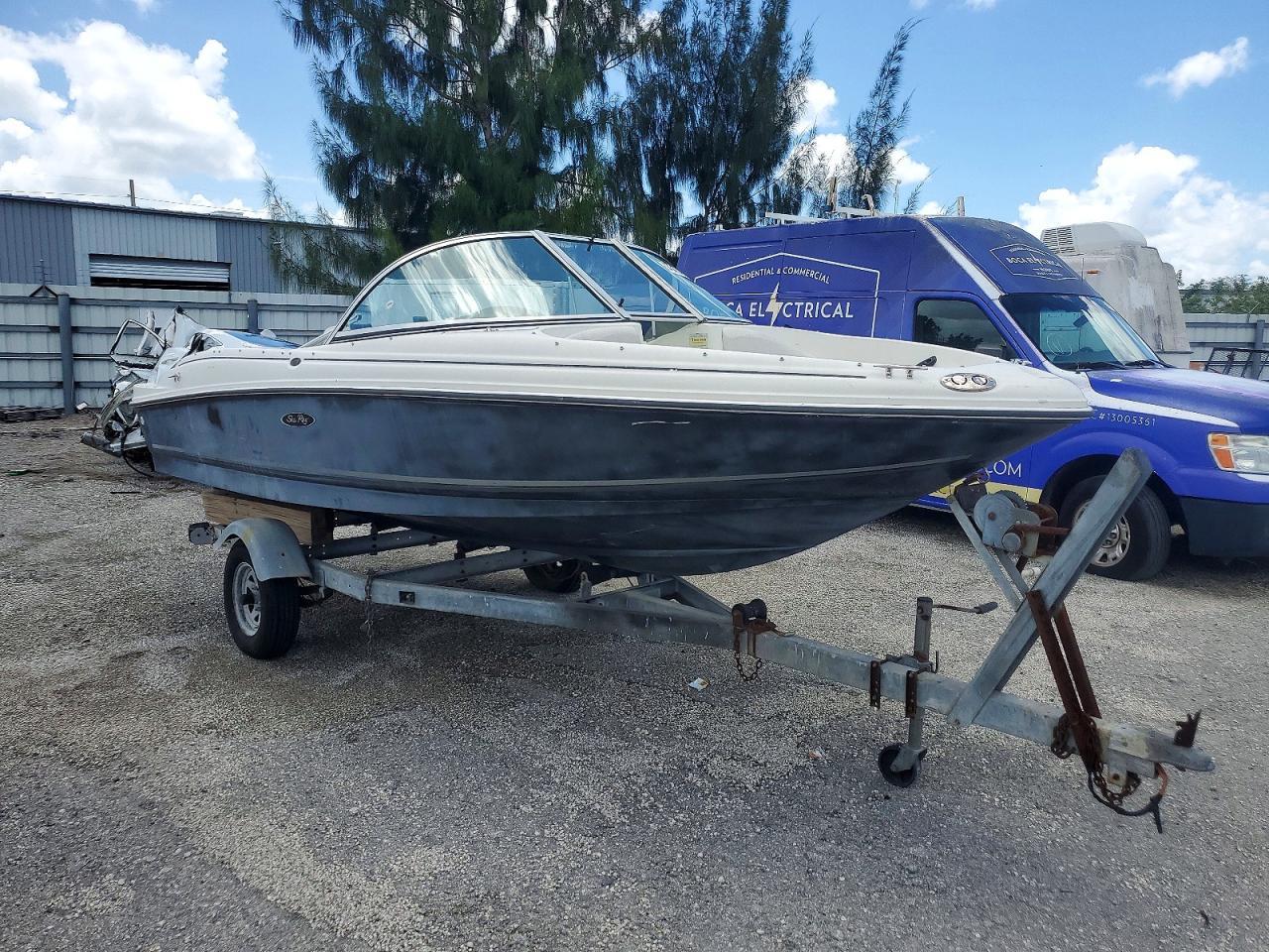 2007 SEA RAY Boat