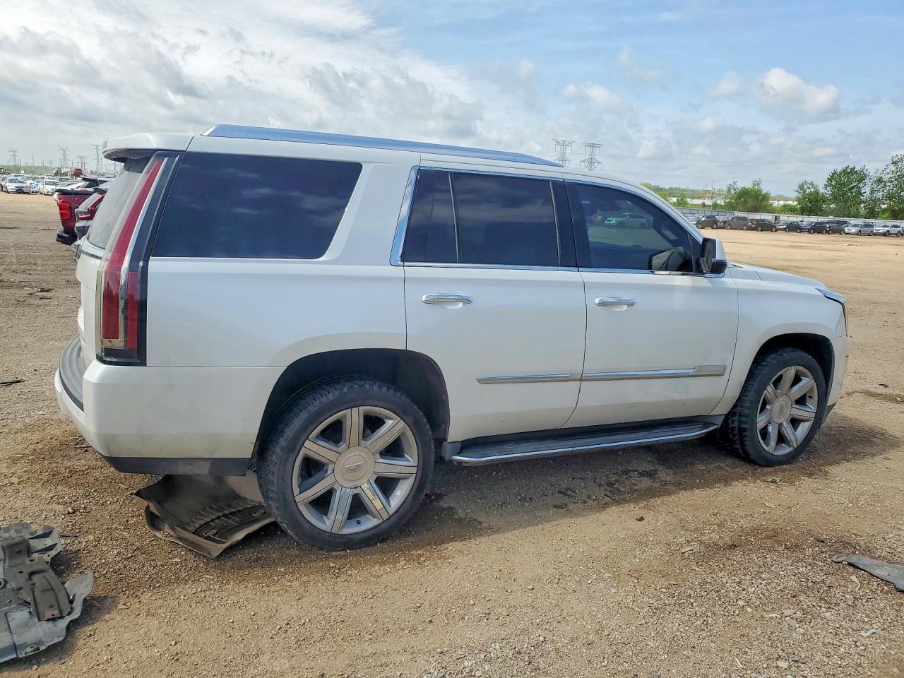 2016 CADILLAC ESCALADE