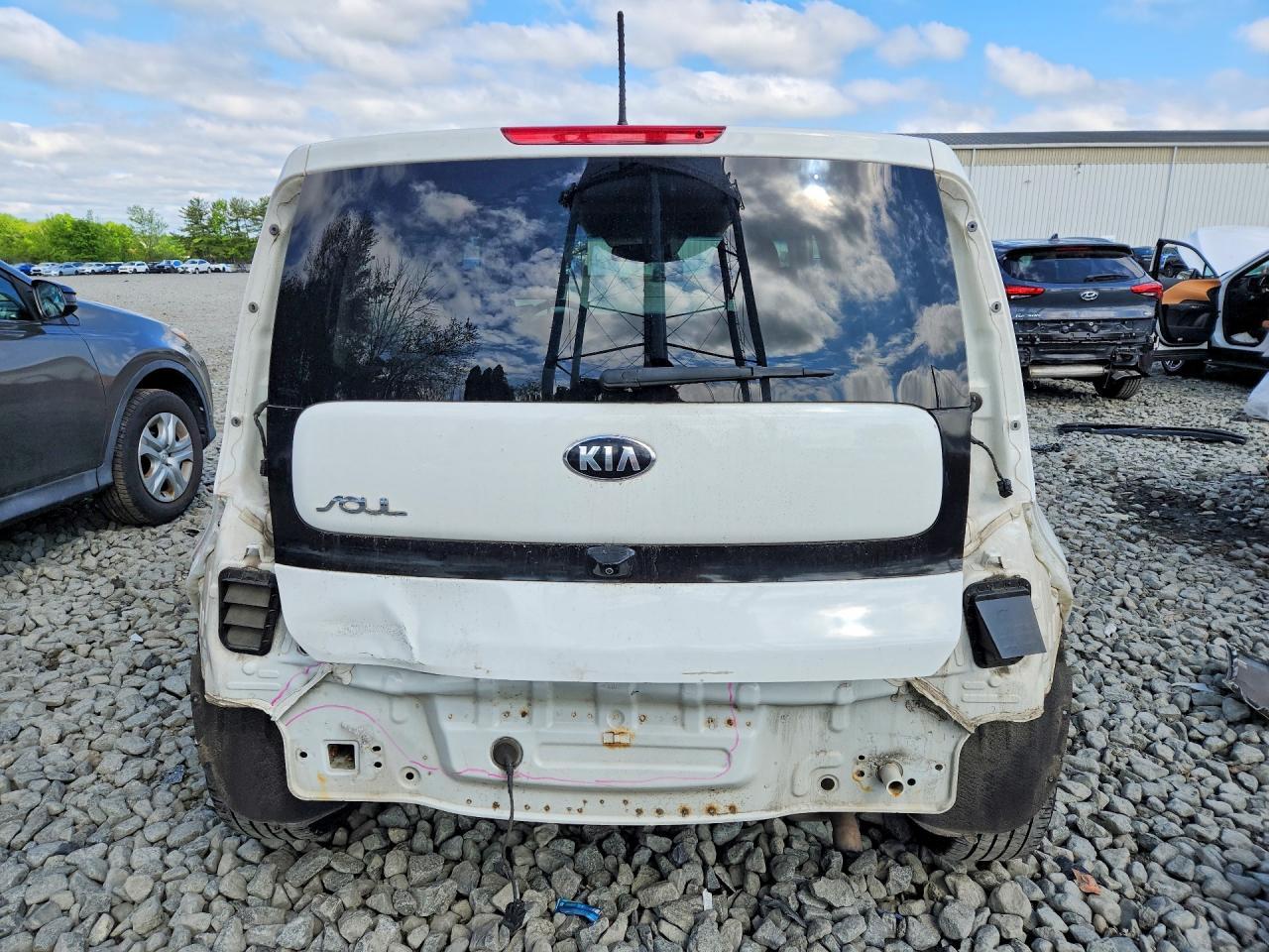 2016 KIA SOUL