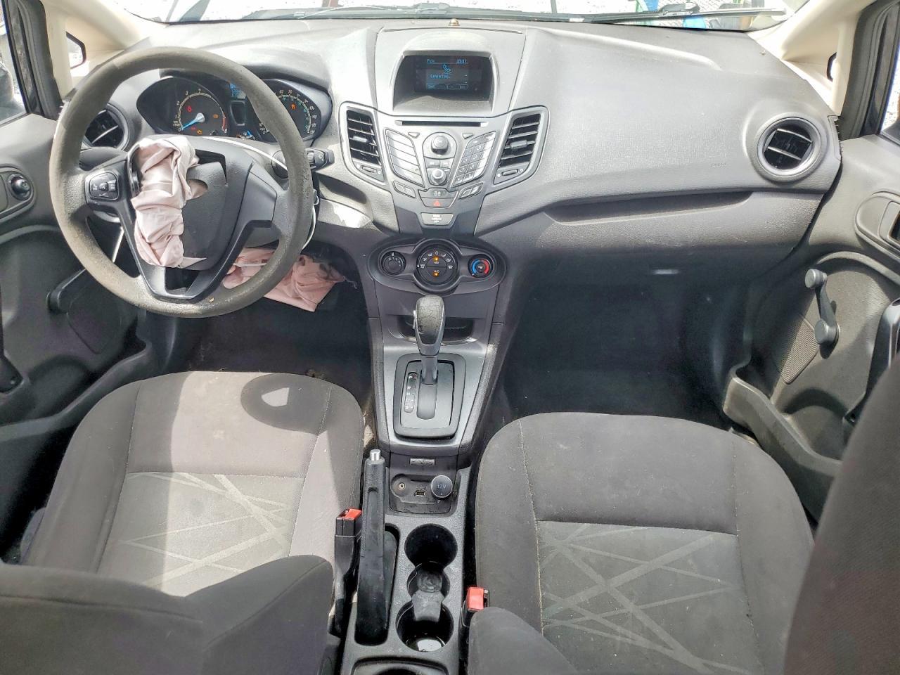 2014 FORD Fiesta