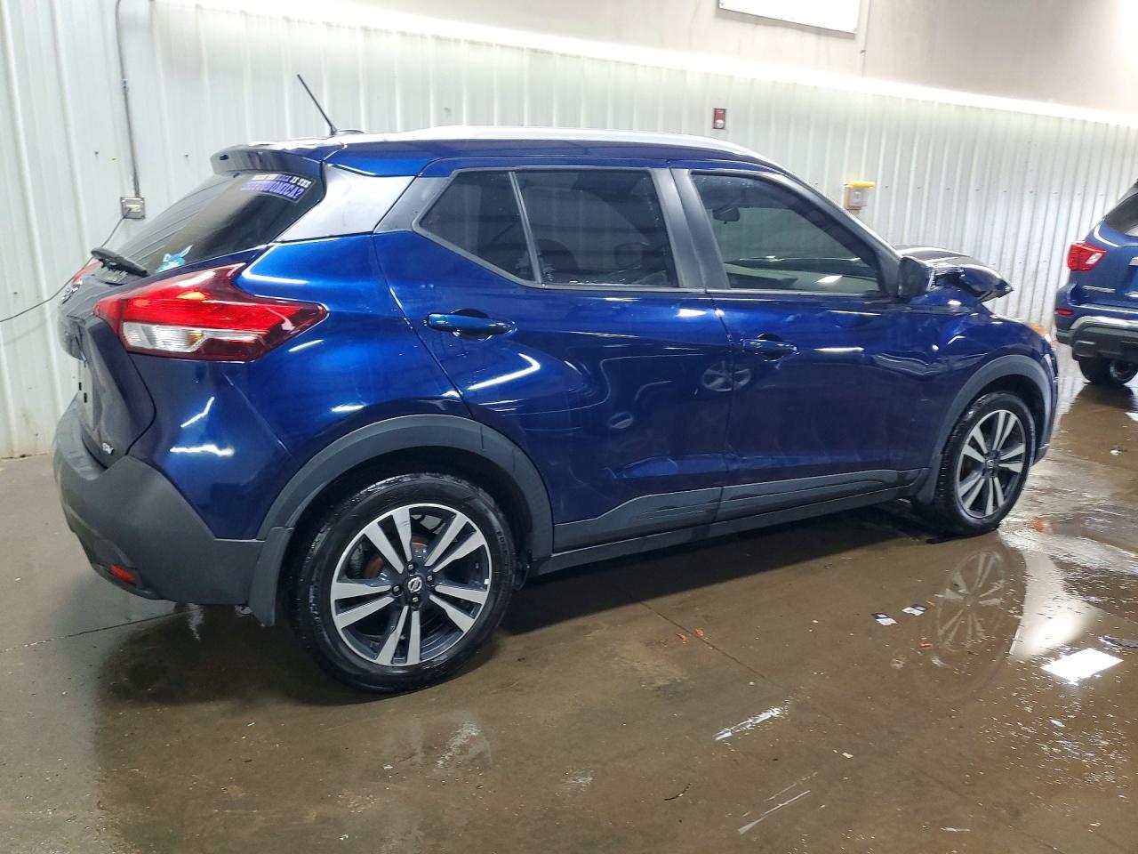 2019 NISSAN KICKS