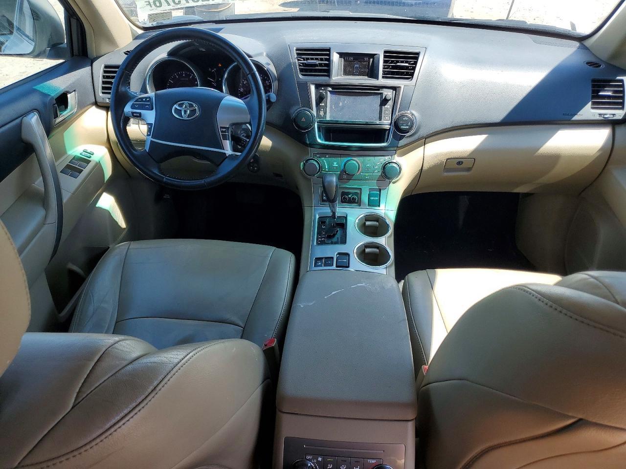 2013 TOYOTA HIGHLANDER